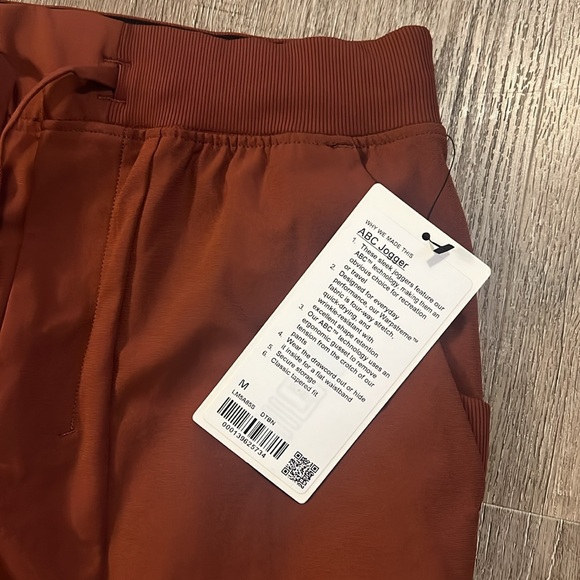 Lululemon ABC Jogger *Warpstreme - Picture 8 of 11